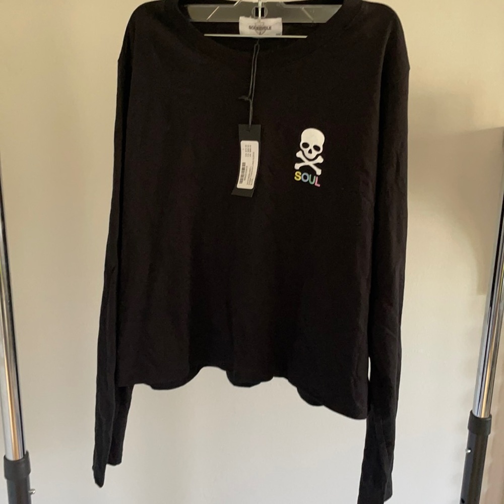 ❗️NEVER WORN ❗️LONG SLEEVE TEE🚨